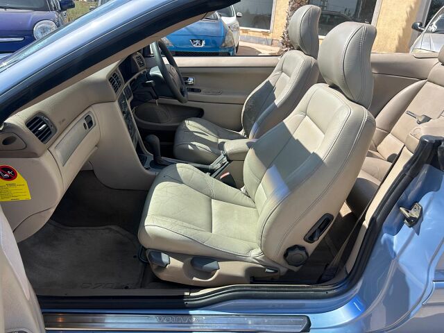 VOLVO C70 CONVERTIBLE 2.0 T AUTO LPG SPANISH RHD IN SPAIN 131000 MILES 2005